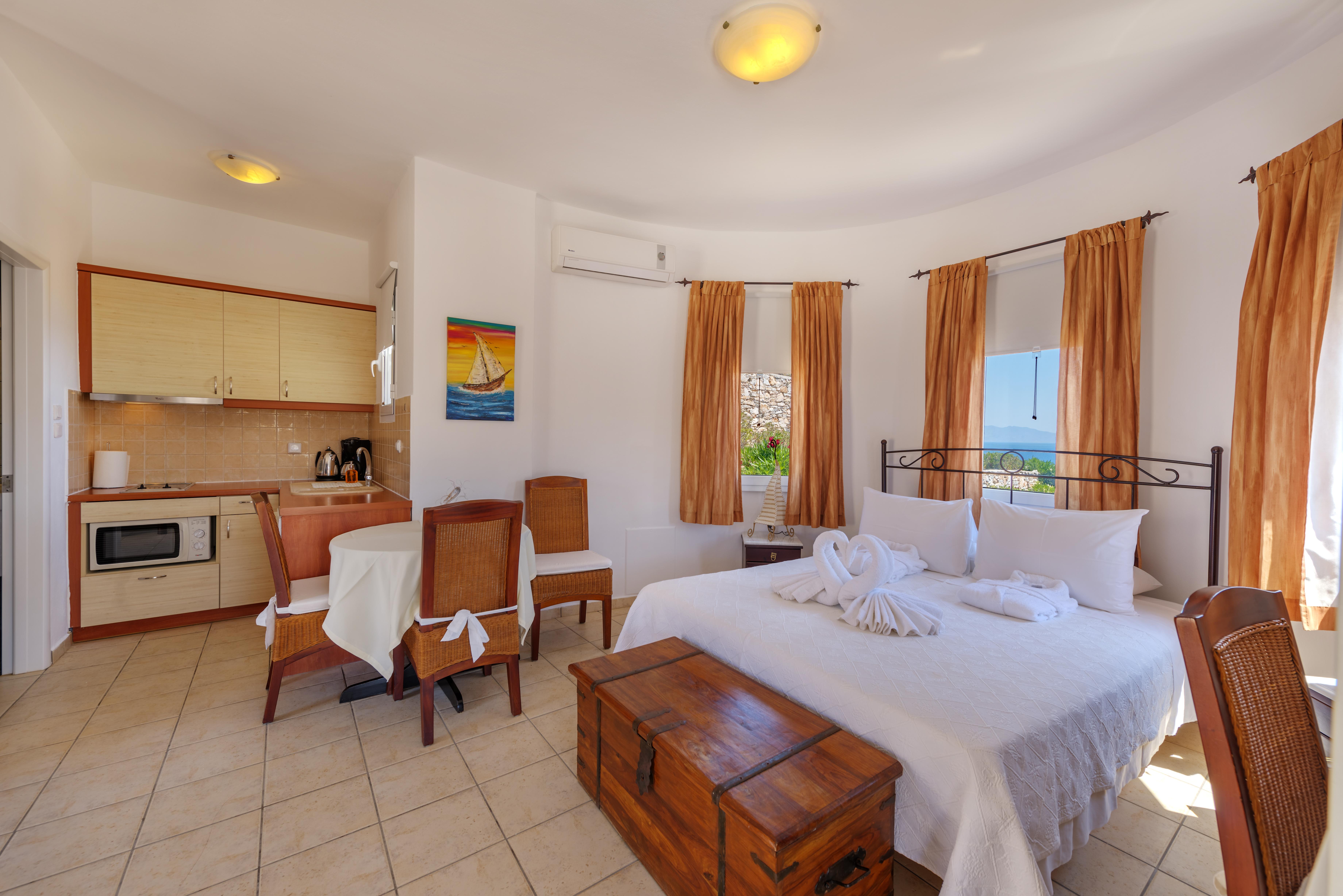 Sunrise Beach Suites アゾリムノス エクステリア 写真
